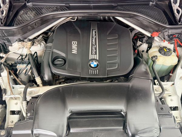 2017-BMW-X5-xDrive30d-M-Sport-Auto image:16