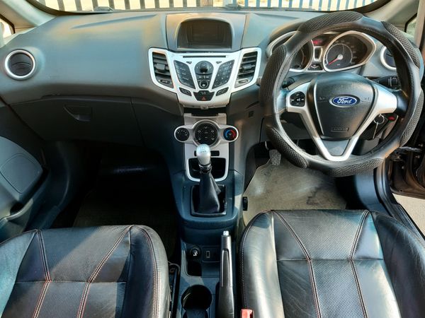 2011-Ford-Fiesta-Passion-For-Life image:15