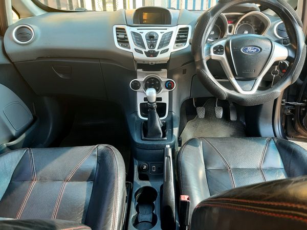 2011-Ford-Fiesta-Passion-For-Life image:20