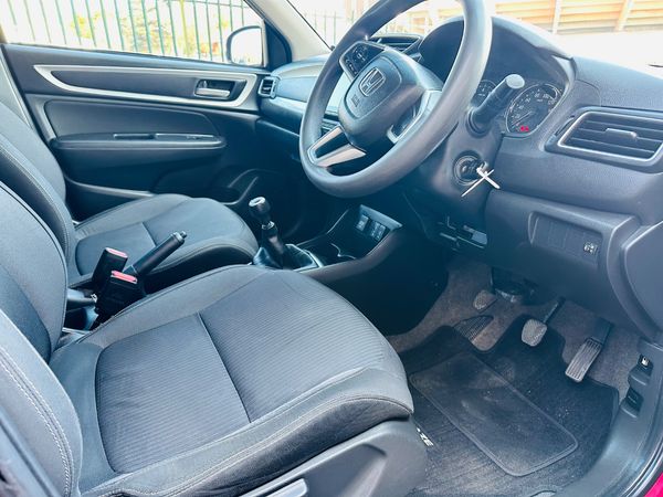 2022-Honda-Amaze-12-Comfort image:9