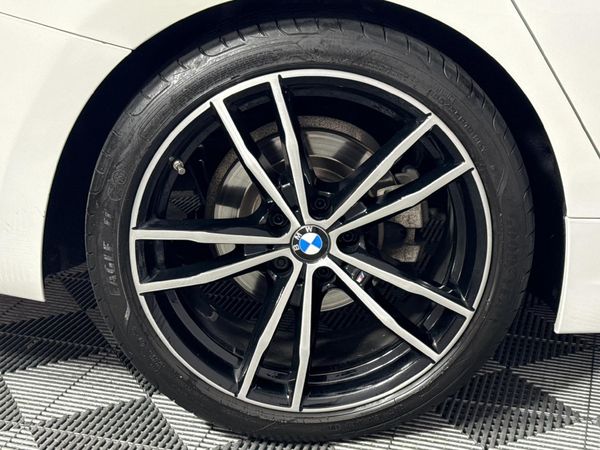 2022-BMW-3-Series-320i-M-Sport-Auto image:7