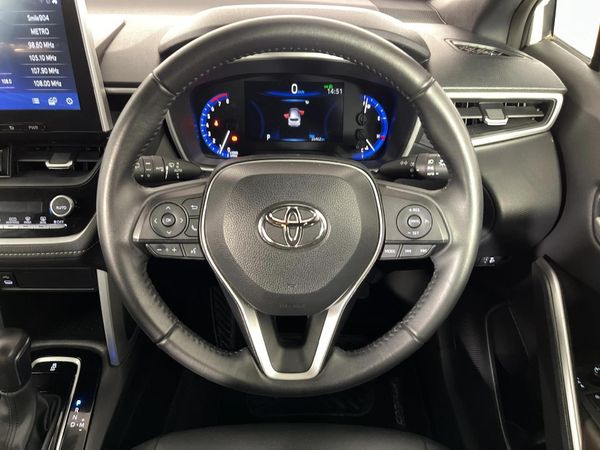 2025-Toyota-Corolla-Cross-18-XS image:11