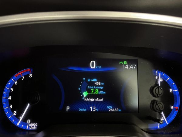 2025-Toyota-Corolla-Cross-18-XS image:2
