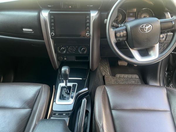 2021-Toyota-Fortuner-2019-Toyota-Fortuner-24GD-6-Auto image:9