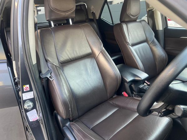 2021-Toyota-Fortuner-2019-Toyota-Fortuner-24GD-6-Auto image:11