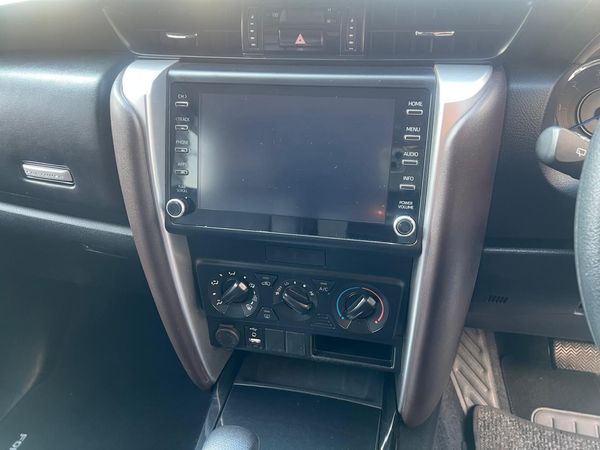 2021-Toyota-Fortuner-2019-Toyota-Fortuner-24GD-6-Auto image:13