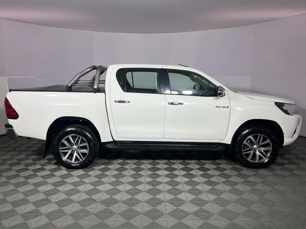 2016-Toyota-Hilux-28-GD-6-Raider-4x4-Double-Cab-Auto image:17