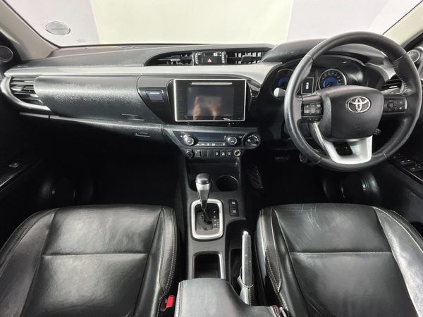 2016-Toyota-Hilux-28-GD-6-Raider-4x4-Double-Cab-Auto image:1