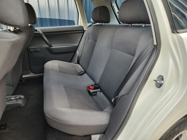 2014-Volkswagen-Polo-Vivo-14-Trendline-5-dr-ONE-OWNER image:21