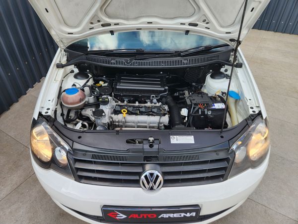 2014-Volkswagen-Polo-Vivo-14-Trendline-5-dr-ONE-OWNER image:24