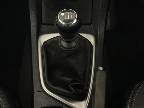 2014-Toyota-Corolla-16-Prestige image:10