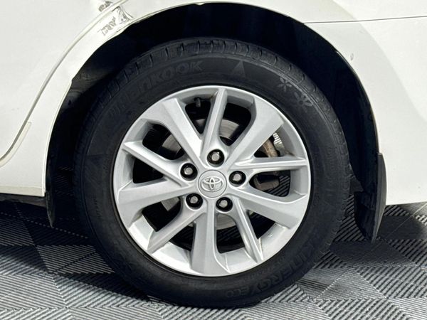 2014-Toyota-Corolla-16-Prestige image:6