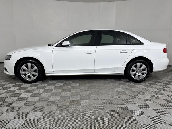 2011-Audi-A4-18-T-Attraction-Auto image:18