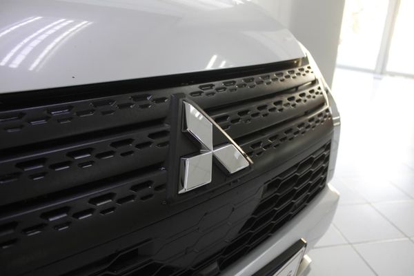 2023-Mitsubishi-Eclipse-Cross-AUTOMATIC image:12