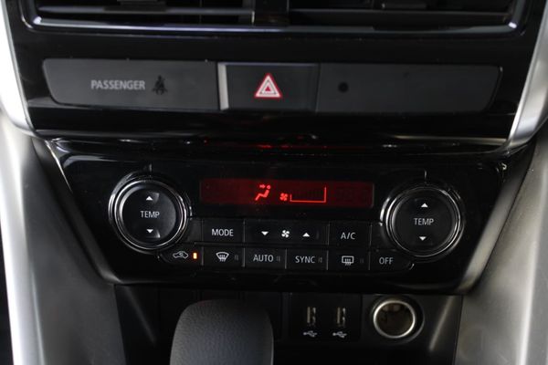 2023-Mitsubishi-Eclipse-Cross-AUTOMATIC image:13