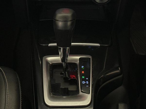 2022-Toyota-Fortuner-24-GD-6-4x4-Auto image:10