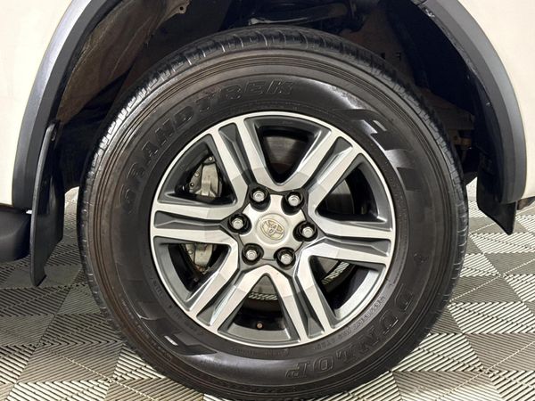 2022-Toyota-Fortuner-24-GD-6-4x4-Auto image:4