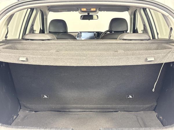 2023-Hyundai-i20-14-Motion-Auto image:14