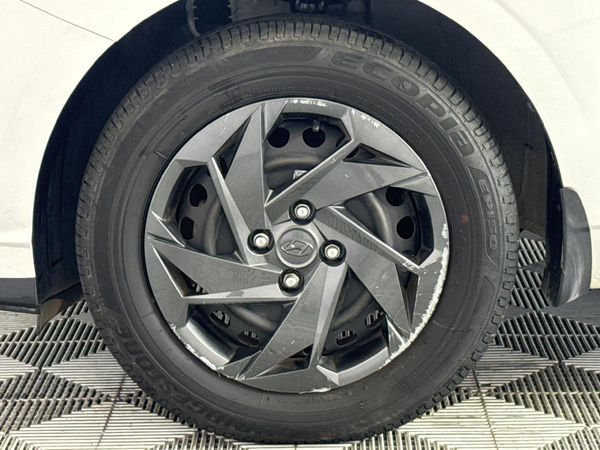 2023-Hyundai-i20-14-Motion-Auto image:4