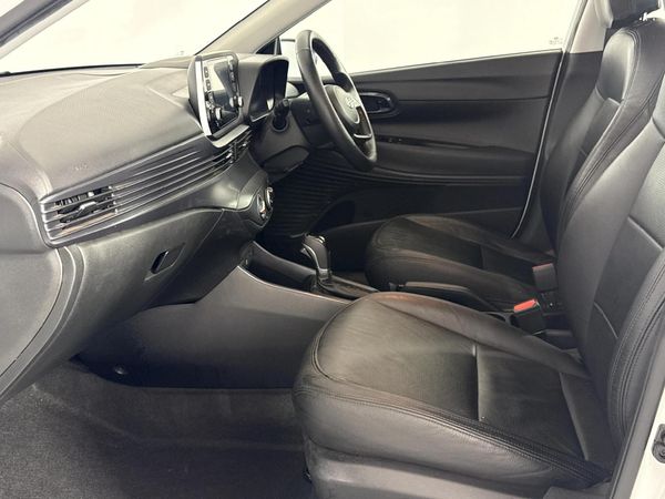 2023-Hyundai-i20-14-Motion-Auto image:8