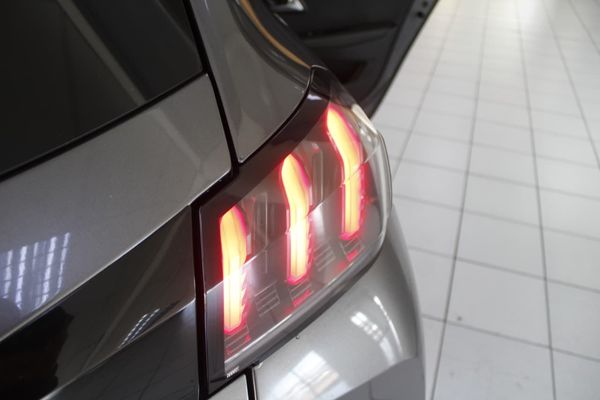 2022-Peugeot-208-AUTOMATIC image:10