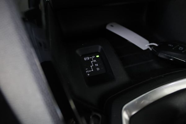 2022-Peugeot-208-AUTOMATIC image:29