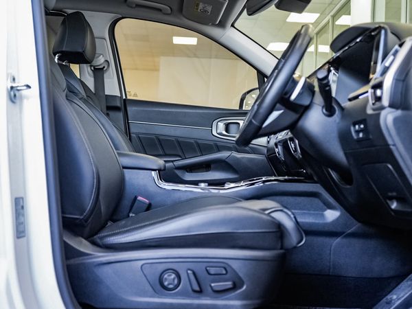 2023-Kia-Sorento-22D-SXL-AWD-Auto image:13