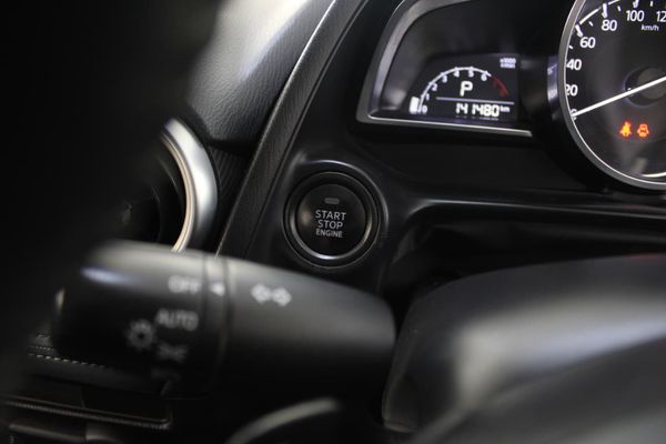 2021-Mazda-2-INDIVIDUAL-AUTO image:17