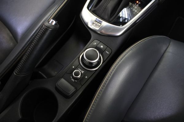 2021-Mazda-2-INDIVIDUAL-AUTO image:29