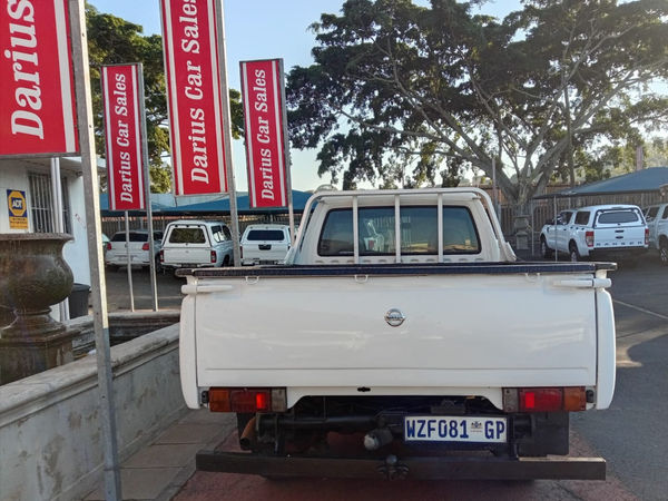2008-Nissan-Patrol-42-D-4x4-Single-Cab image:3