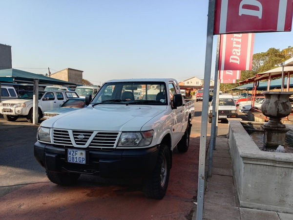 2008-Nissan-Patrol-42-D-4x4-Single-Cab image:4