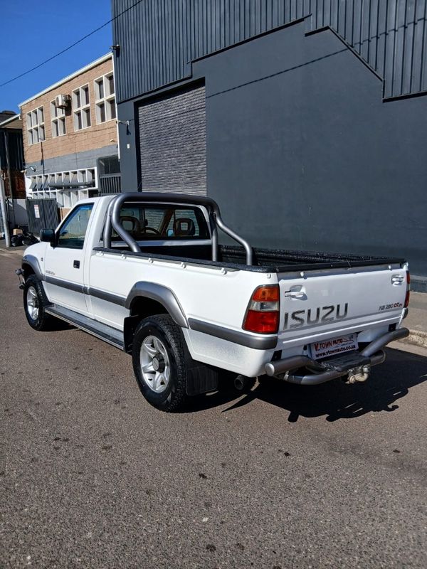 1998-Isuzu-KB-280-DT-4x4-LX-Single-Cab image:3