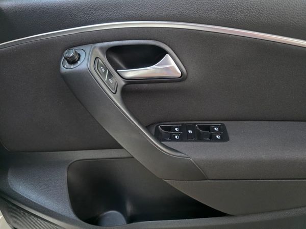 2016-Volkswagen-Polo-12-TSI-Highline-Auto-81kW image:13