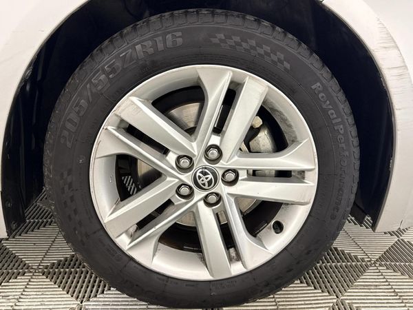 2019-Toyota-Corolla-12T-XR-Auto-5-dr image:5