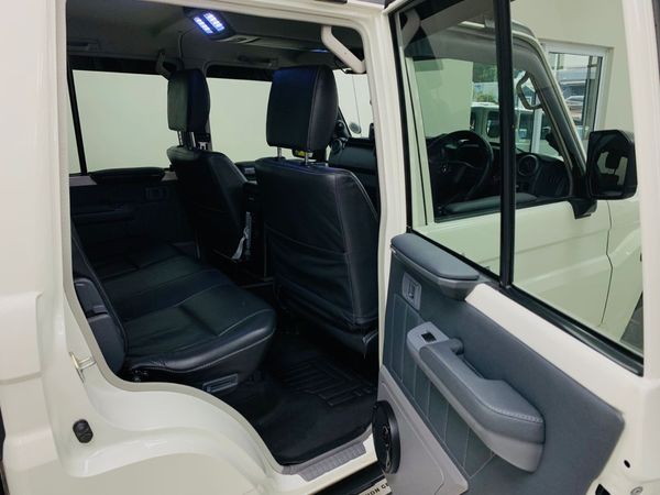 2025-Toyota-Land-Cruiser-79-28-GD-6-Auto-Double-Cab image:8