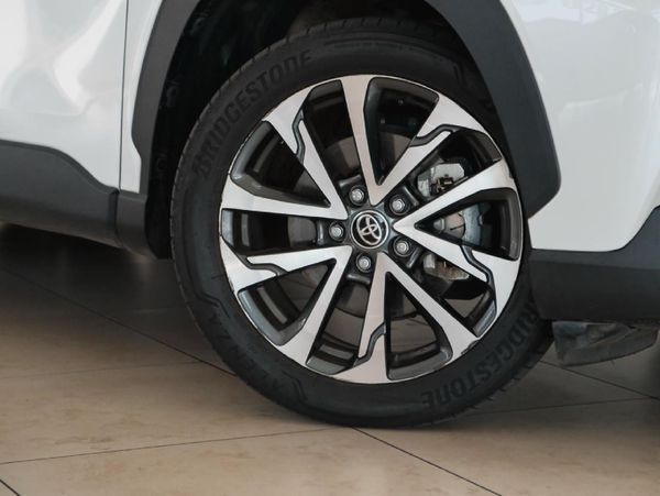 2022-Toyota-Corolla-Cross-18-XR-Hybrid image:1