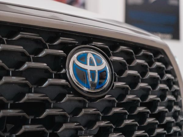 2022-Toyota-Corolla-Cross-18-XR-Hybrid image:25