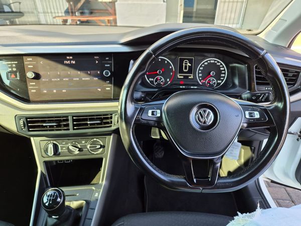 2019-Volkswagen-Polo-10-TSI-Comfortline image:12
