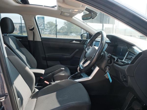 2022-Volkswagen-Polo-With-Panoramic-roof image:14