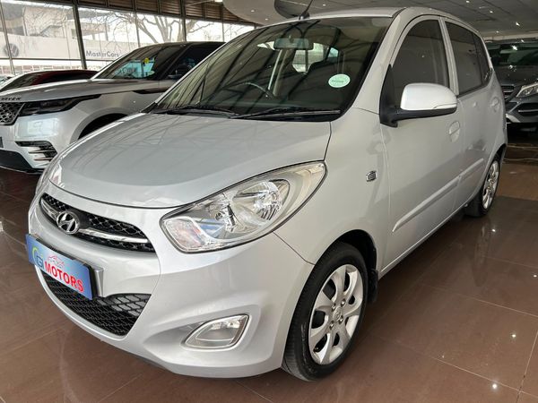 2013-Hyundai-i10-125-Glide image:1