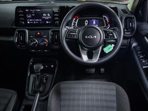 2023-Kia-Sonet-15-LX-CVT image:16