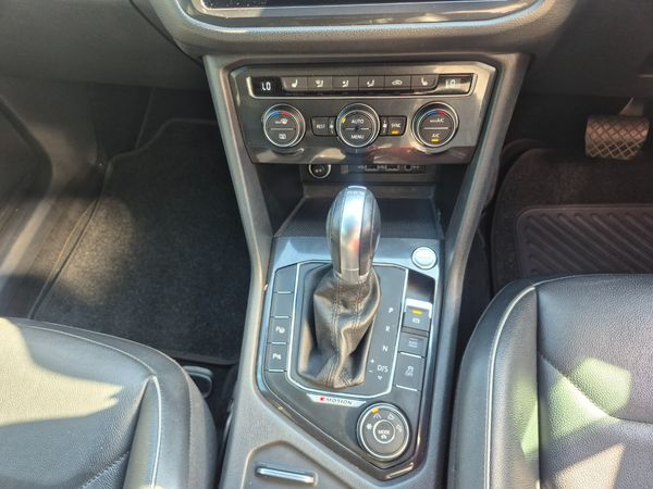2018-Volkswagen-Tiguan-Allspace-20-TDI-Comfortline-4Motion-Auto image:15