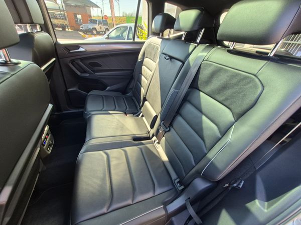 2018-Volkswagen-Tiguan-Allspace-20-TDI-Comfortline-4Motion-Auto image:19