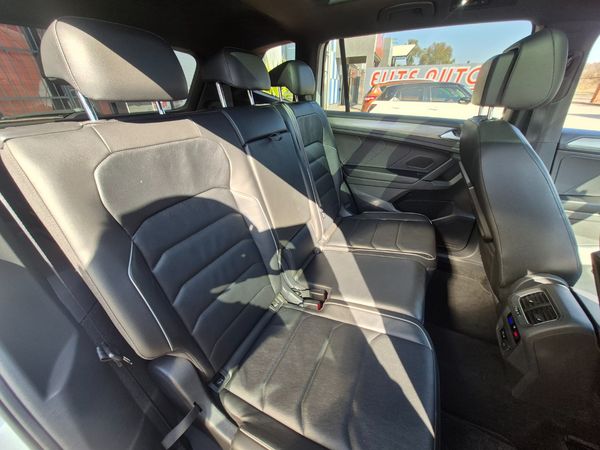 2018-Volkswagen-Tiguan-Allspace-20-TDI-Comfortline-4Motion-Auto image:21