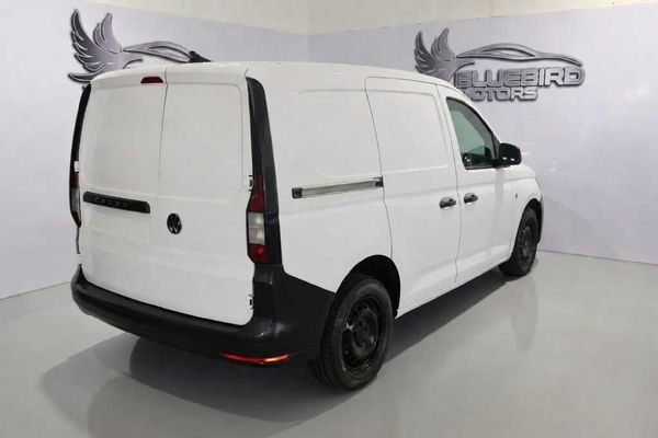 2023-Volkswagen-Caddy-Cargo-16i-81kw-Panel-Van image:5