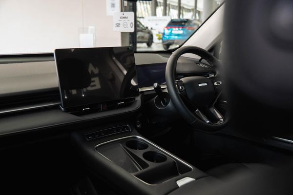2026-Haval-H6-15T-DHT-Ultra-Luxury-Phev image:5