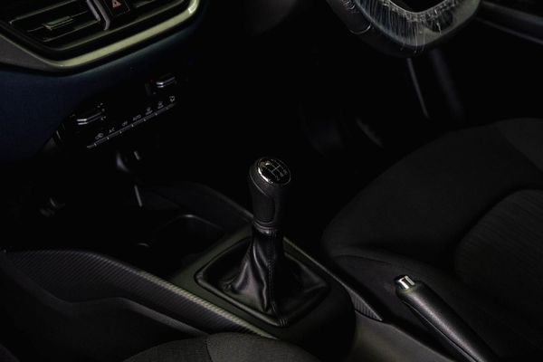 2025-Suzuki-Baleno-15-GL image:11