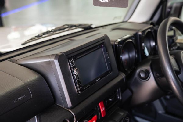 2019-Suzuki-Jimny-15-GA image:14