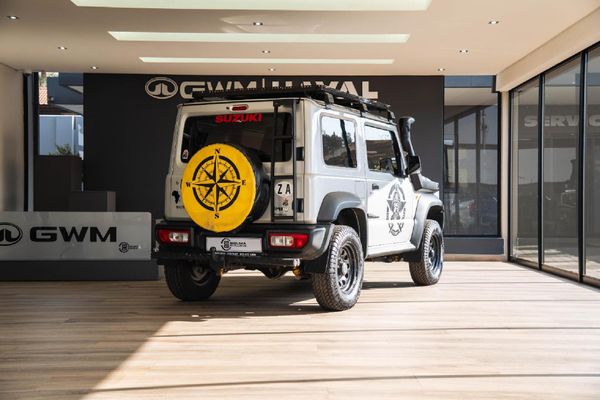 2019-Suzuki-Jimny-15-GA image:1