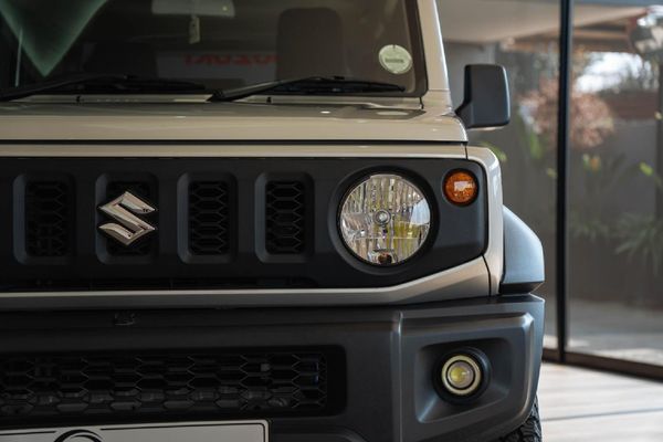 2019-Suzuki-Jimny-15-GA image:2